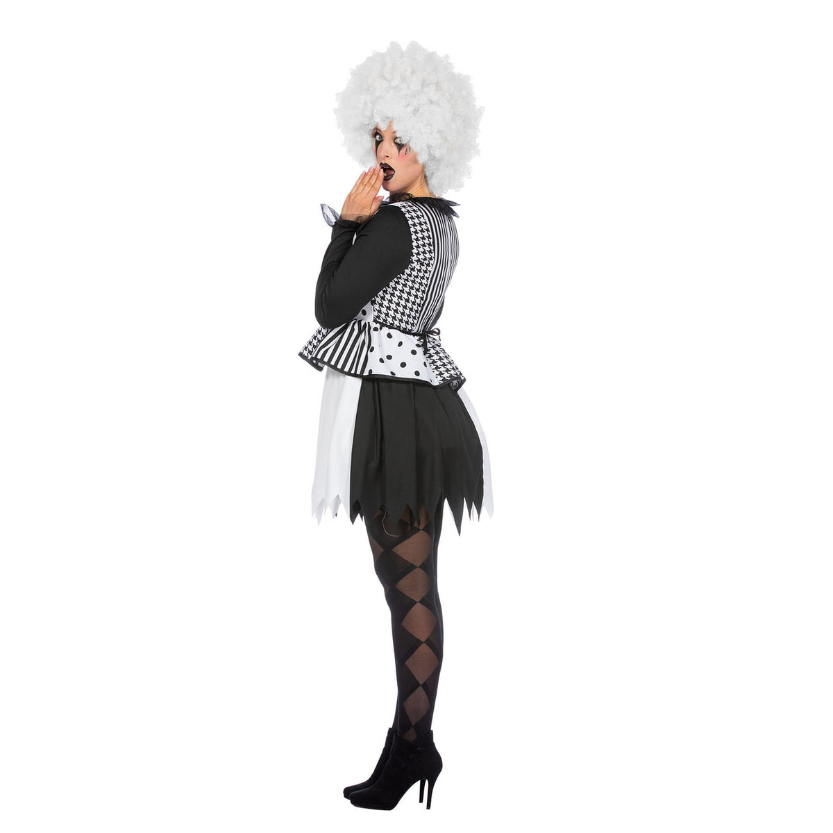 Op deze afbeelding zie je een Kostuums, van het merk Wilbers. Black And White Pierrot Vrouw Kostuum