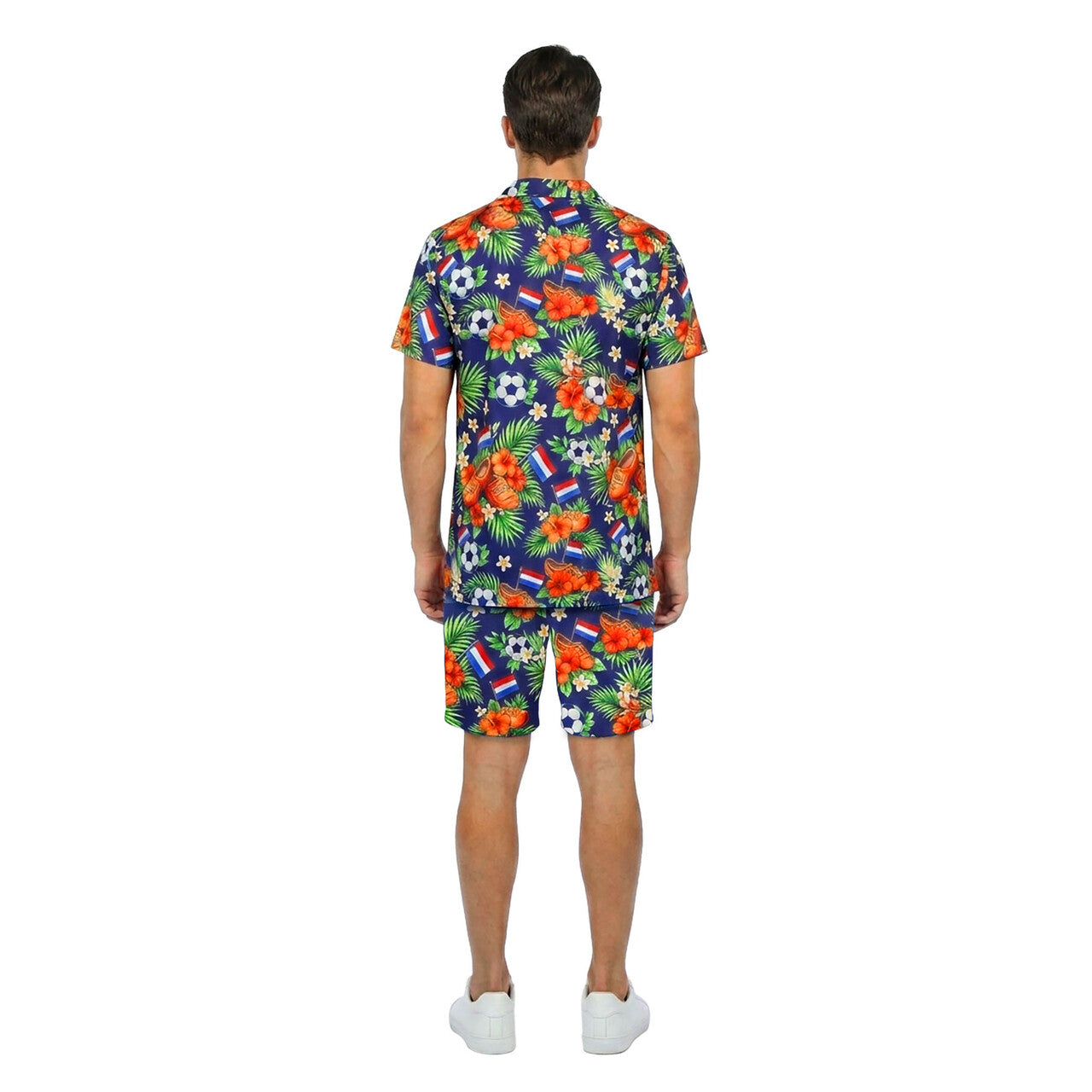 Op deze afbeelding zie je een Kostuums, van het merk Wilbers. Festival Hawaii Holland Set Man Kostuum
