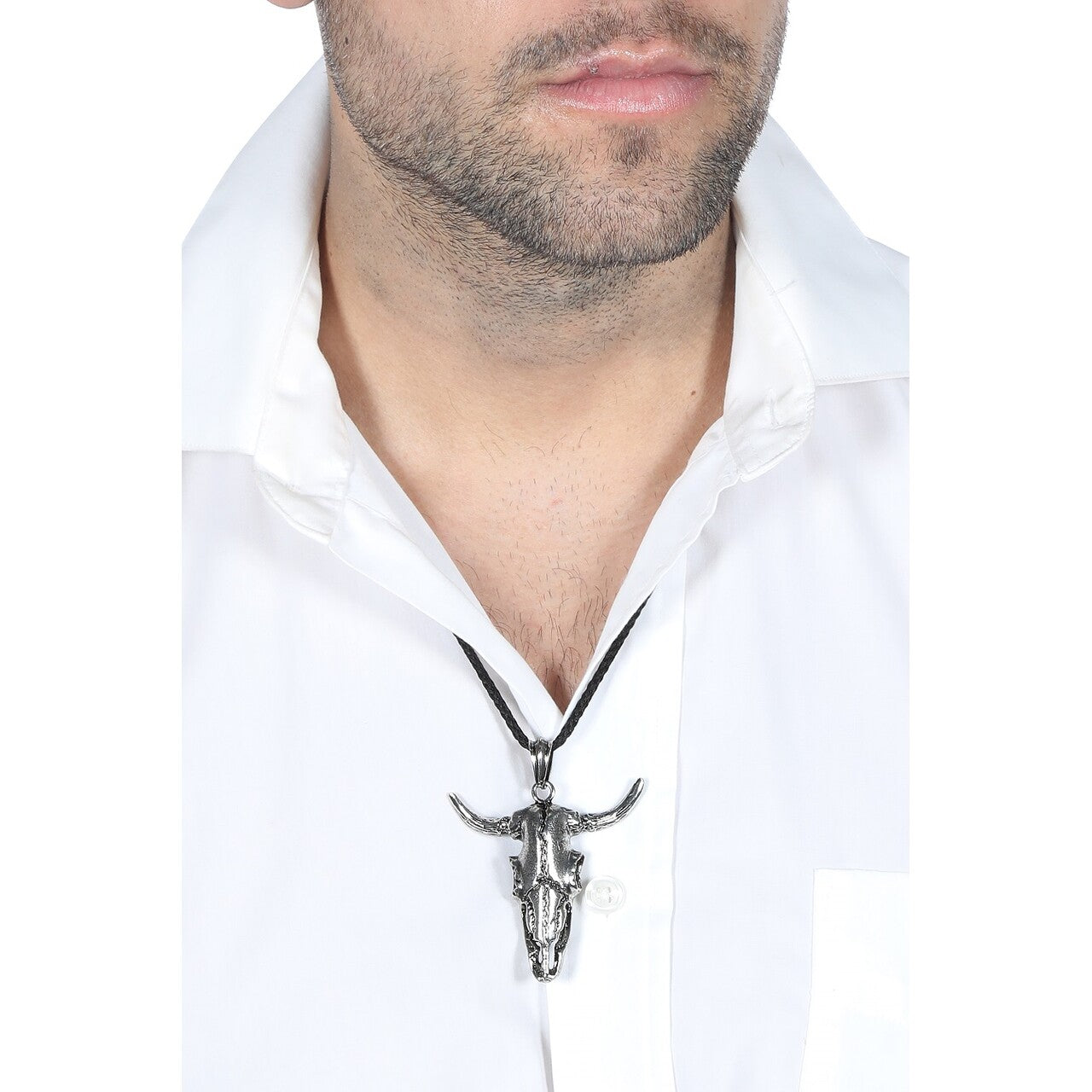 Op deze afbeelding zie je een Accessoires, van het merk Wilbers. Ketting Western Bull