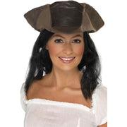 Op deze afbeelding zie je een Accessoires, van het merk Smiffy's. Bruine Piratenhoed Met Haar