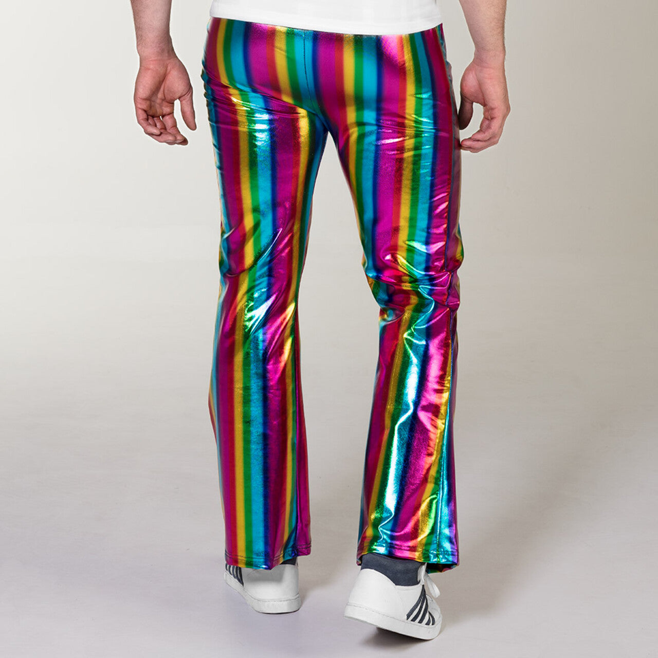 Op deze afbeelding zie je een Kostuums, van het merk Boland. Broek Regenboog Proud Man
