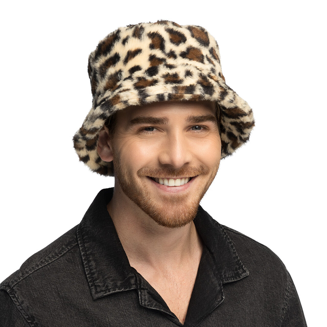 Op deze afbeelding zie je een Accessoires, van het merk Boland. Pluchen Bucket Hat Luipaard