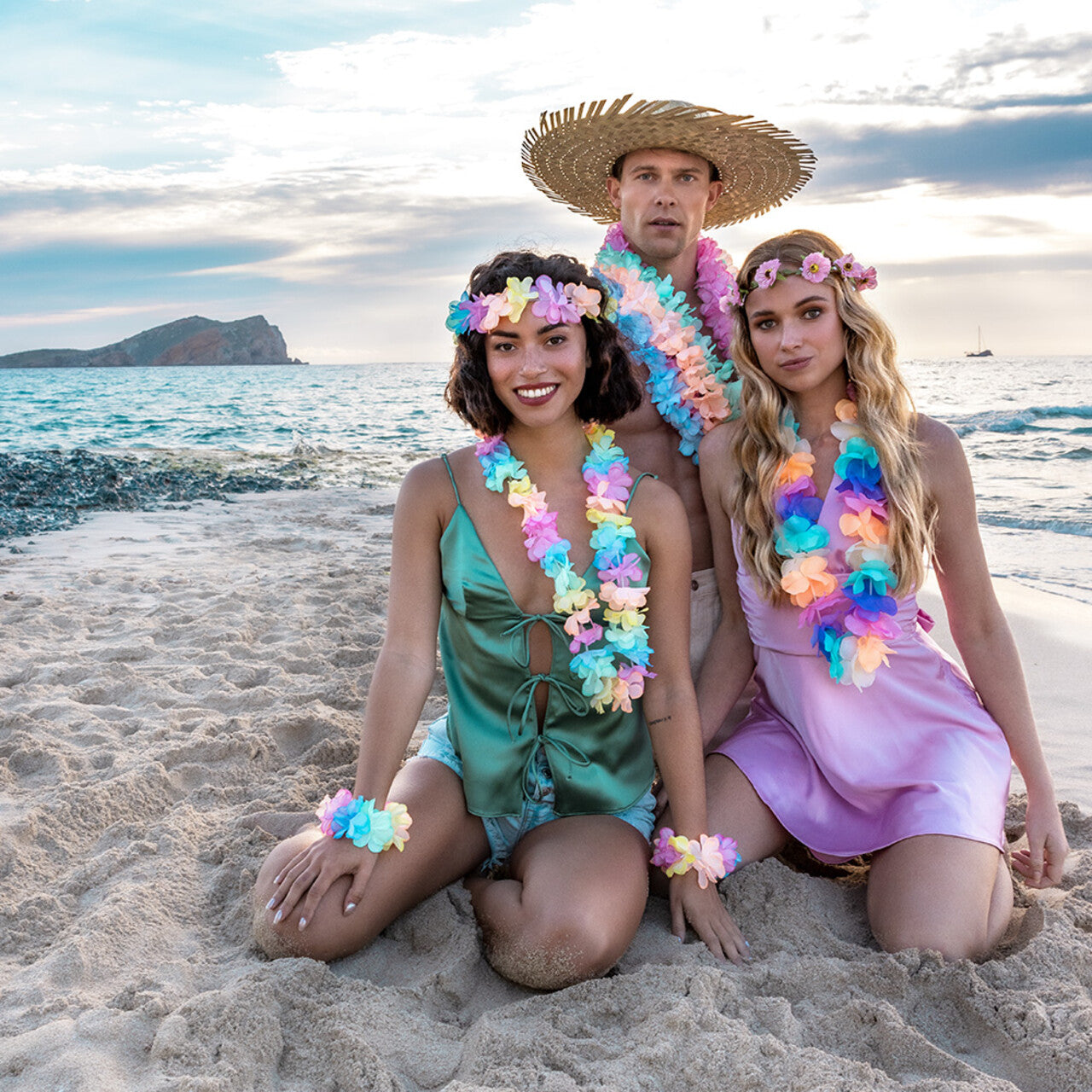 Op deze afbeelding zie je een Accessoires, van het merk Boland. Hawaïset Aloha Pastel