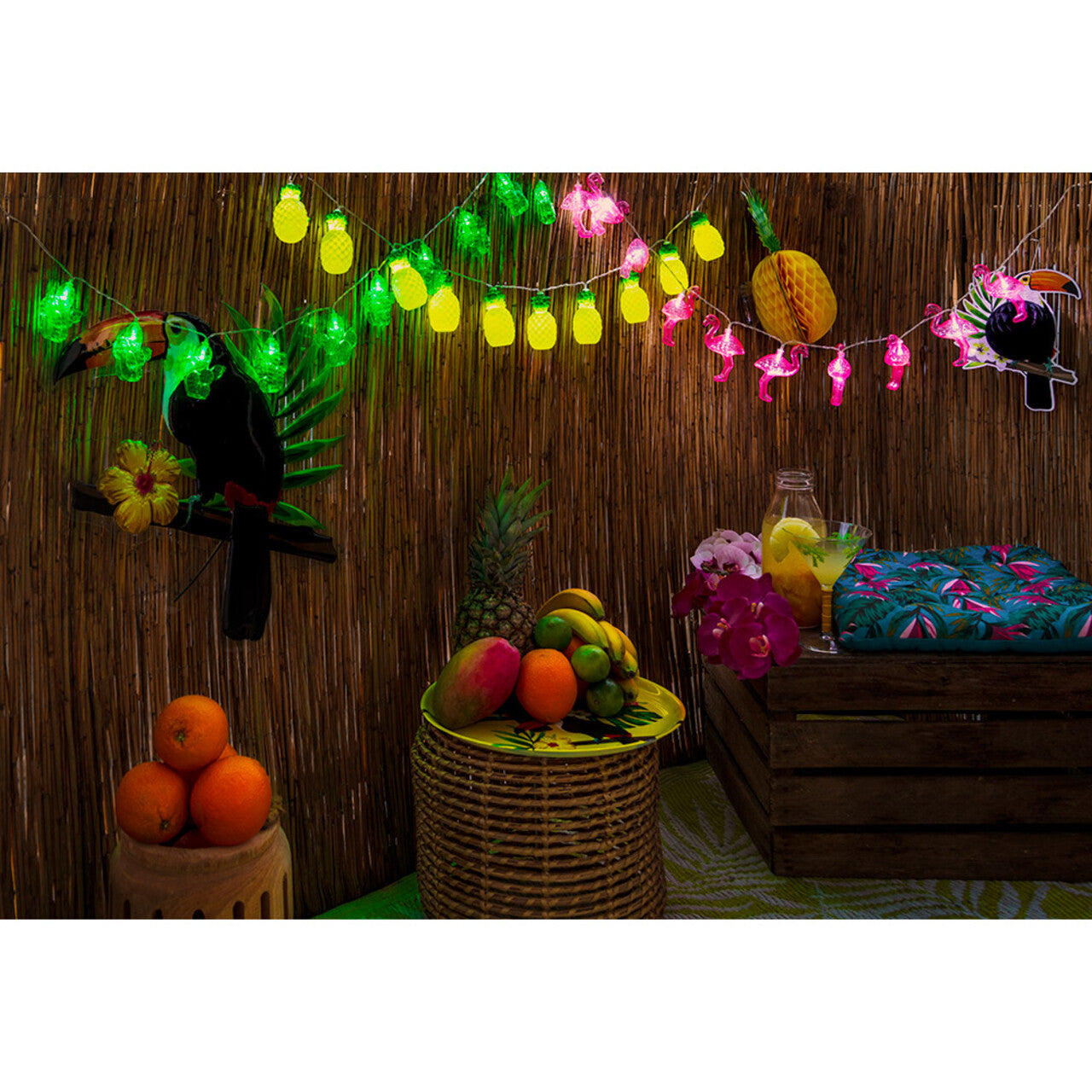 Op deze afbeelding zie je een Decoratie, van het merk Boland. Led Lichtsnoer Flamingo Light