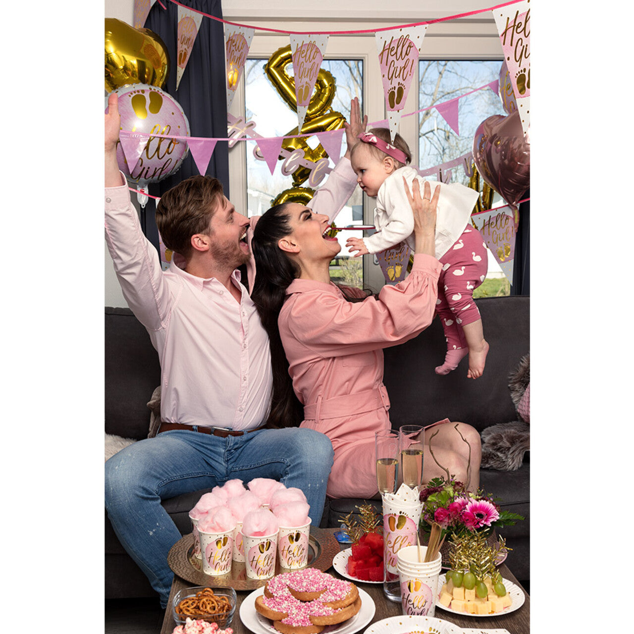 Op deze afbeelding zie je een Decoratie, van het merk Boland. Servetten Hello Girl!