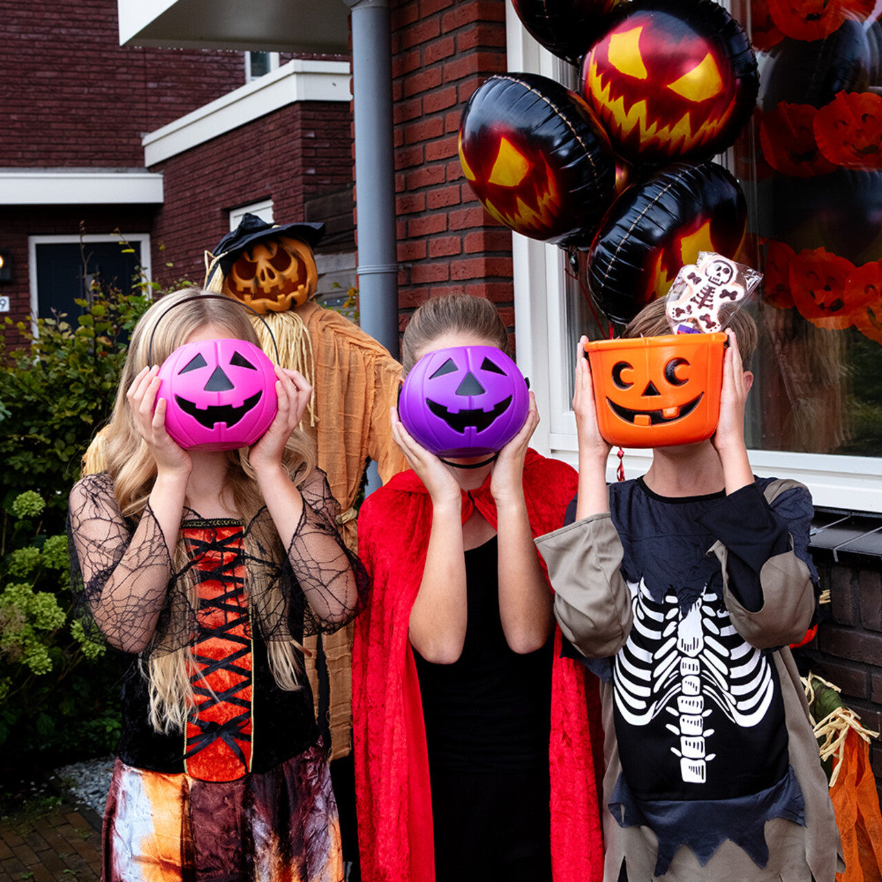 Op deze afbeelding zie je een Accessoires, van het merk Boland. Emmer Ed Pompoen Halloween