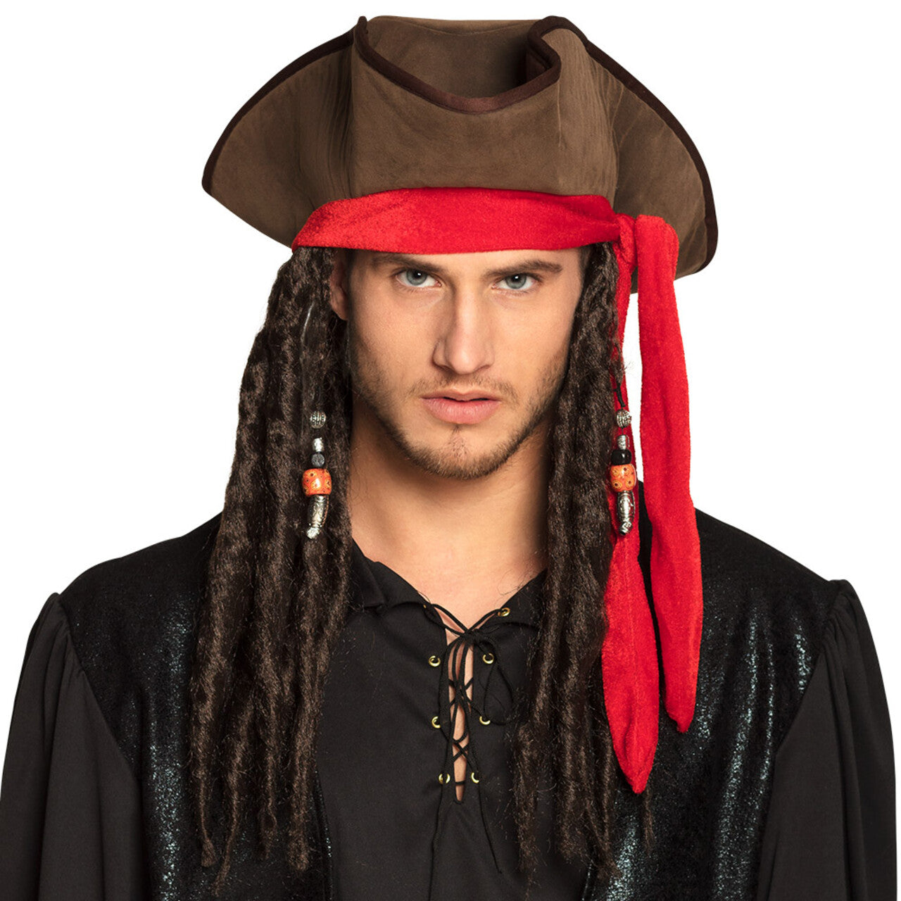 Op deze afbeelding zie je een Accessoires, van het merk Boland. Piratenhoed Dirty Jack Met Rasta Haar
