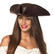 Op deze afbeelding zie je een Accessoires, van het merk Boland. Piratenhoed Admiraal Valerie Goldmine