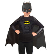 Op deze afbeelding zie je een Accessoires, van het merk Boland. Verkleedset Batman 4 Delig