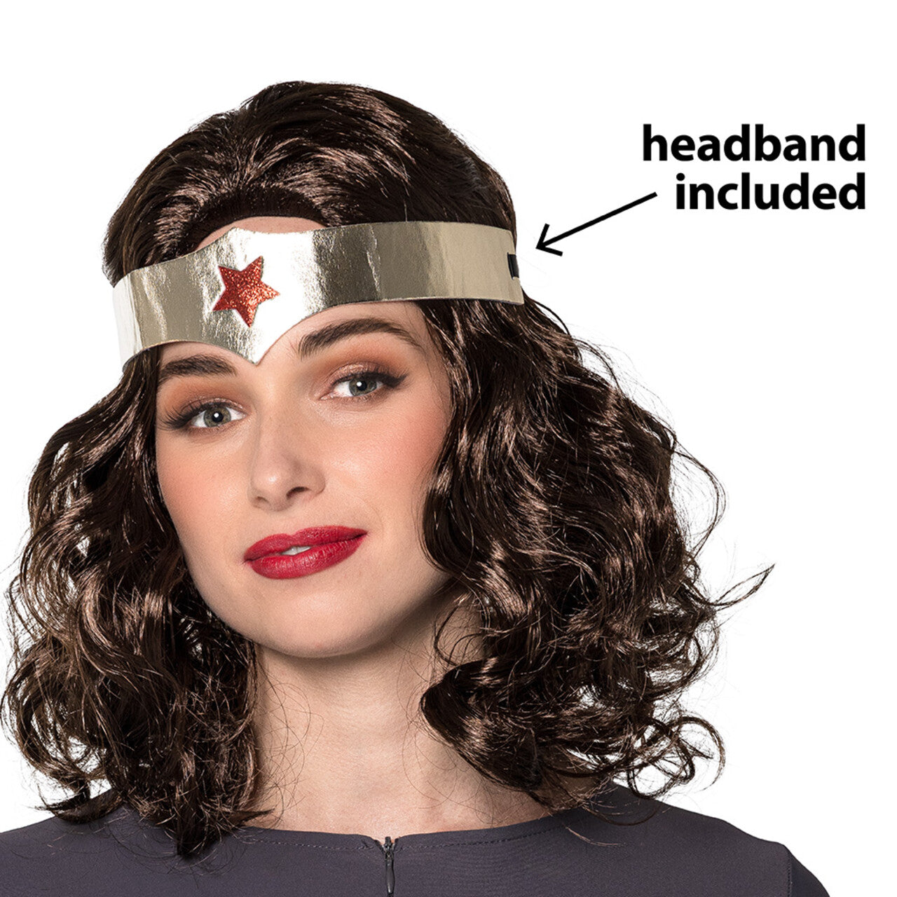 Op deze afbeelding zie je een Accessoires, van het merk Boland. Pruik Superheldin Met Hoofdband