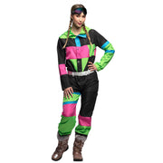 Op deze afbeelding zie je een Kostuums, van het merk Boland. Skipak 80s Lissy Snow Vrouw Kostuum