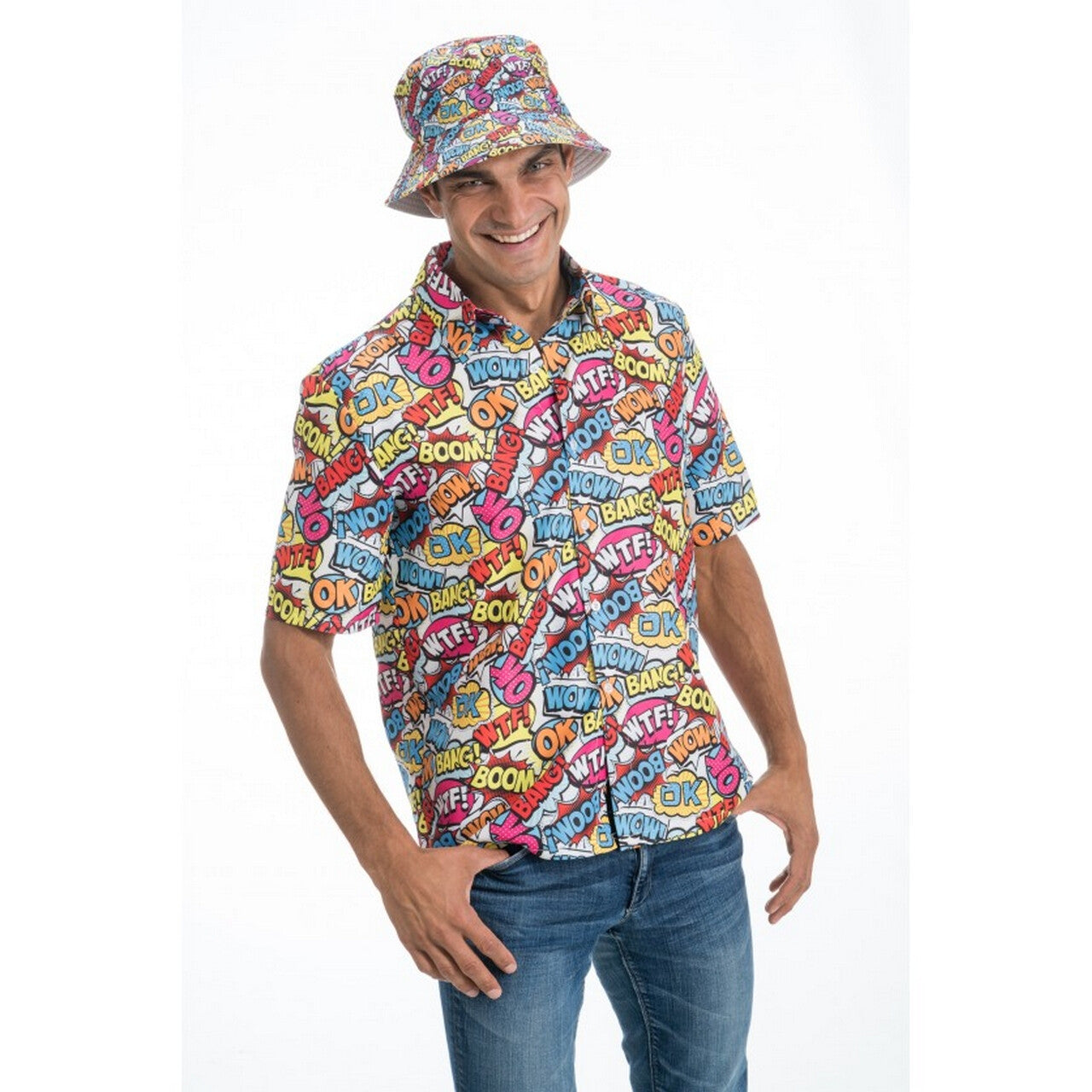 Op deze afbeelding zie je een Accessoires, van het merk Chaks. 90s Bucket Hoed Wtf Ok Boom Bang