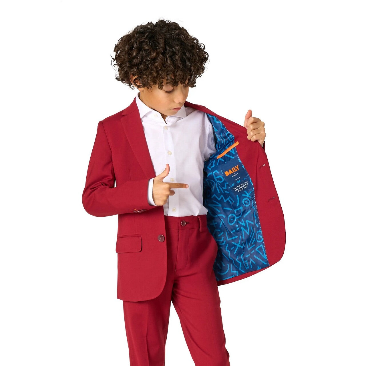 Op deze afbeelding zie je een Kostuums, van het merk Opposuits. Daily Bright Burgundy Jongen Kostuum