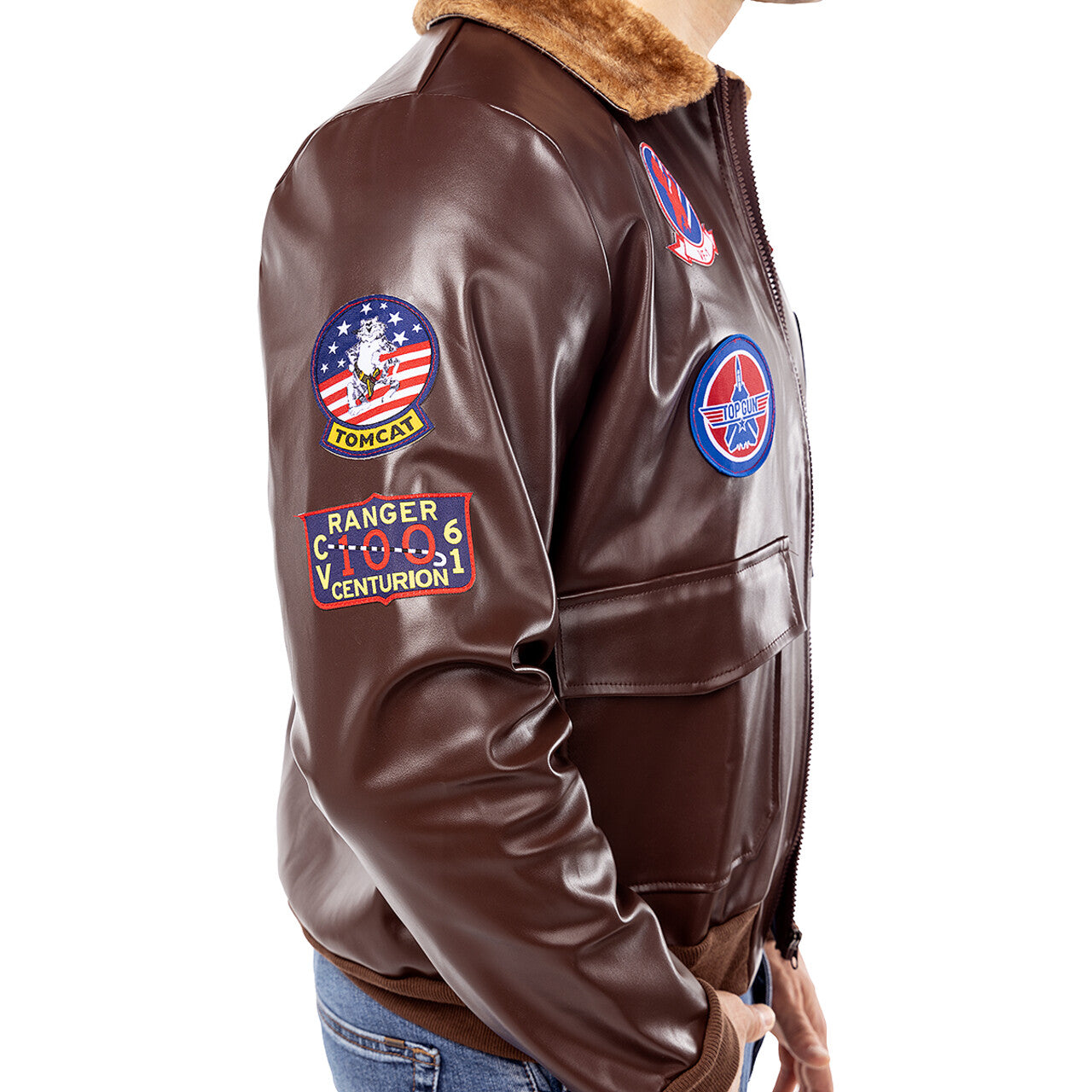 Op deze afbeelding zie je een Kostuums, van het merk Funidelia. Stoere Bruine Top Gun Aviator Jas Man