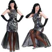 Op deze afbeelding zie je een Kostuums, van het merk Funny Fashion. Zilveren Theater Diva Vrouw Kostuum