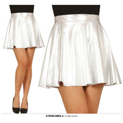 Op deze afbeelding zie je een -1, van het merk Guirca. Skirt Silver, Adult
