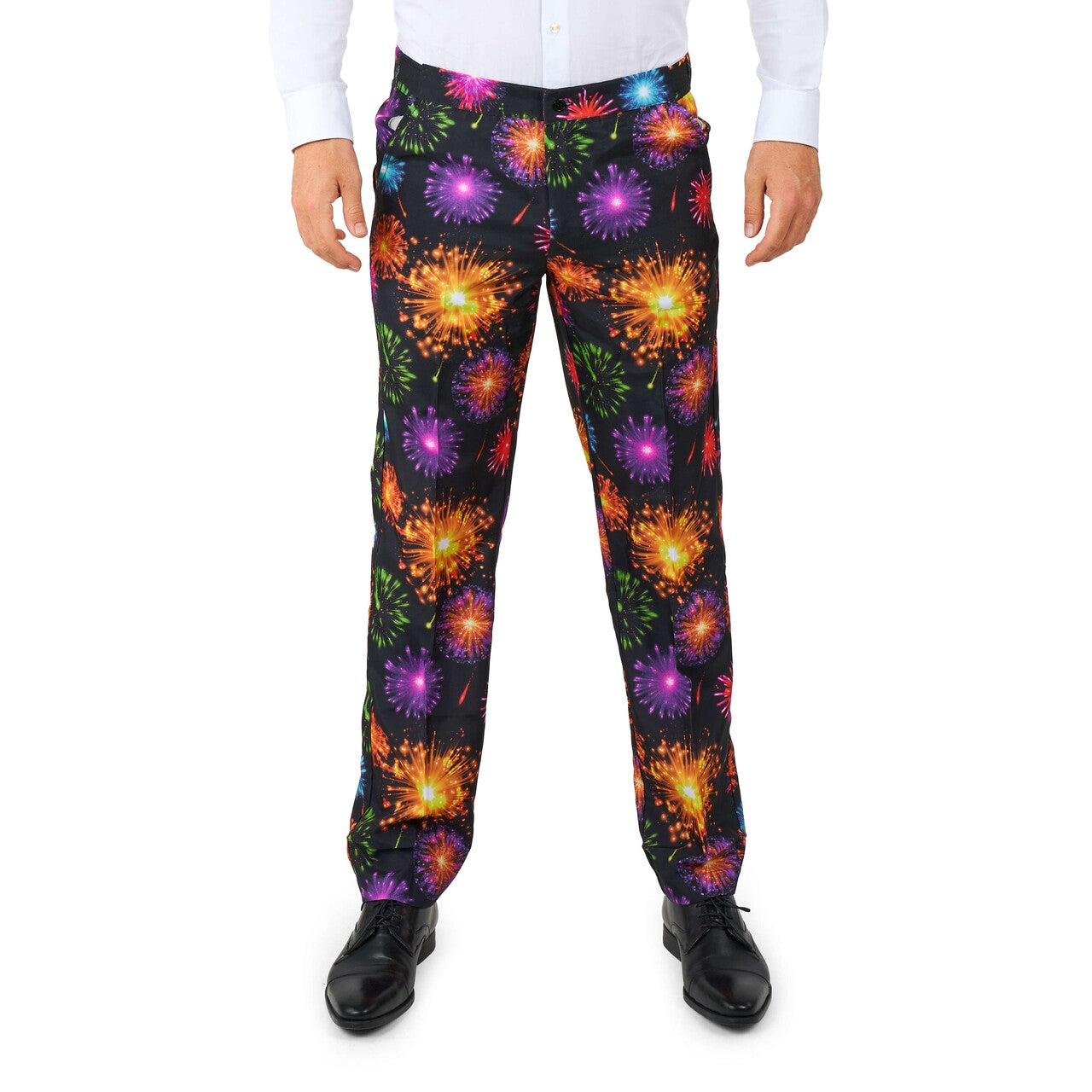 Op deze afbeelding zie je een Kostuums, van het merk Suitmeister. Fireworks Black Man Kostuum