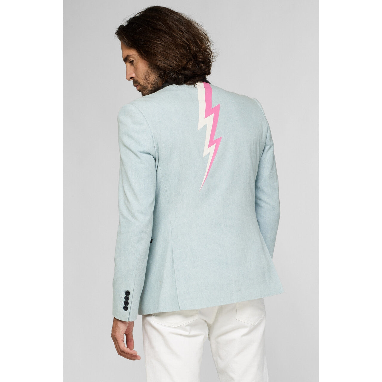 Op deze afbeelding zie je een Kostuums, van het merk Opposuits. Bliksem Stoere Retro Jas Man