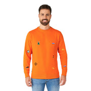 Op deze afbeelding zie je een Kostuums, van het merk Opposuits. Oranje Hup Holland Hup Iconen Trui Man