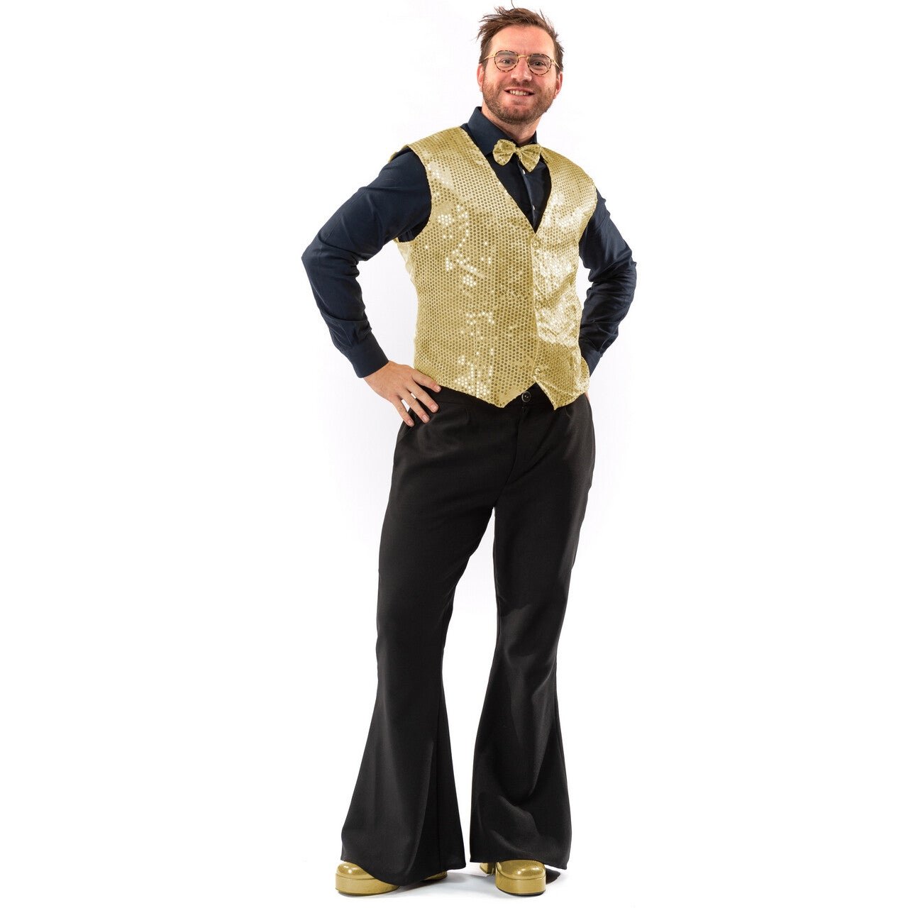 Op deze afbeelding zie je een Kostuums, van het merk Original Replicas. Paillettenvest Met Strik Golden Boy Man