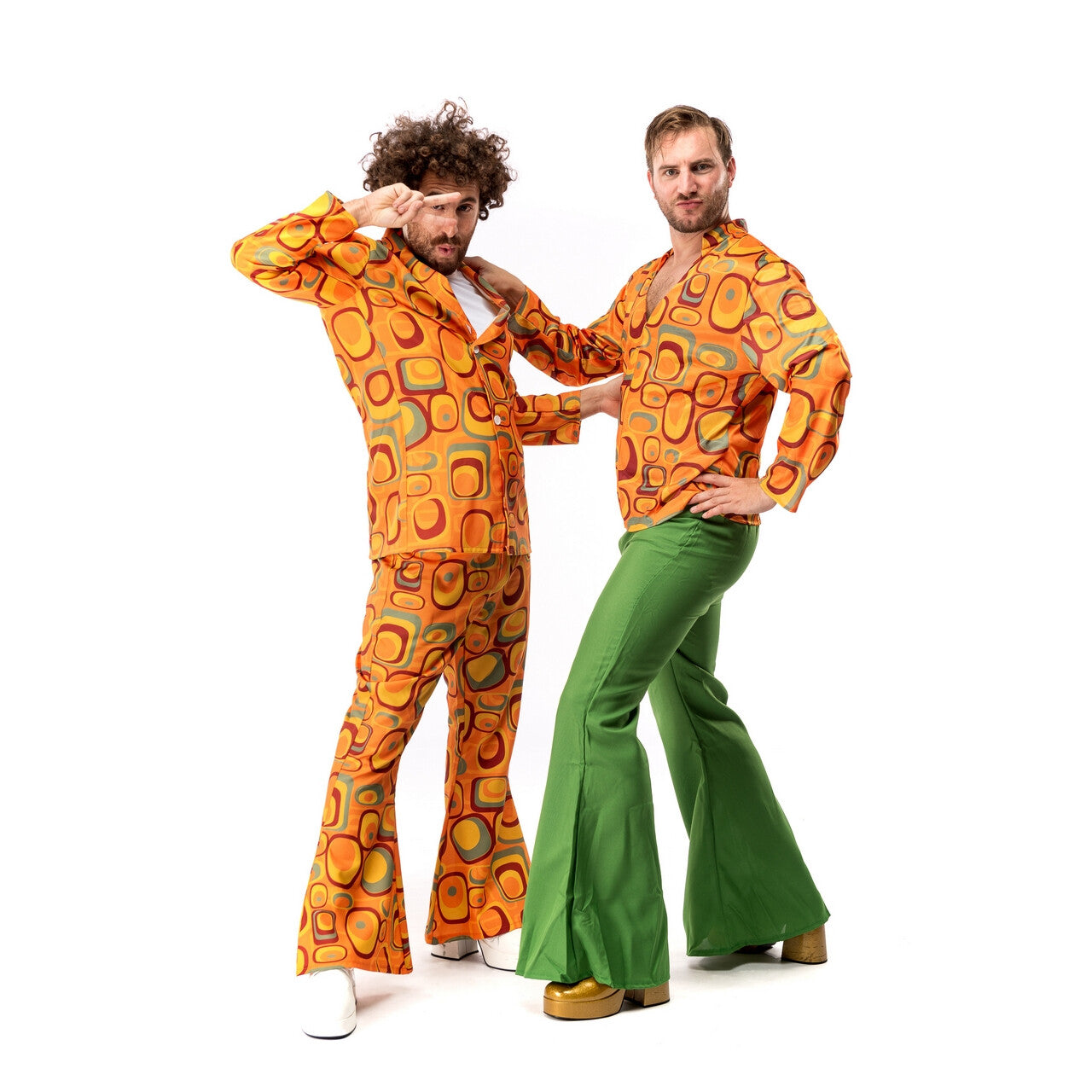Op deze afbeelding zie je een Kostuums, van het merk Original Replicas. Jaren 70 Hippie Soul Disco 60s Agent Orange Shirt Man