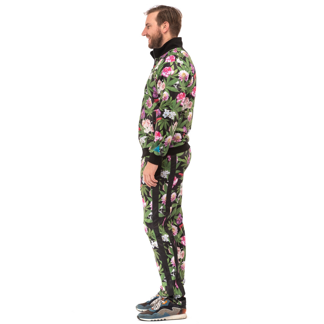 Op deze afbeelding zie je een Kostuums, van het merk Original Replicas. Pablo Discobar Festival Suit Marihuana Hawaii Kostuum
