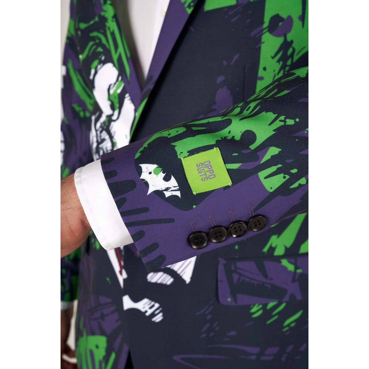 Op deze afbeelding zie je een Kostuums, van het merk Opposuits. Battle Batman™ Vs Joker™ Colbert