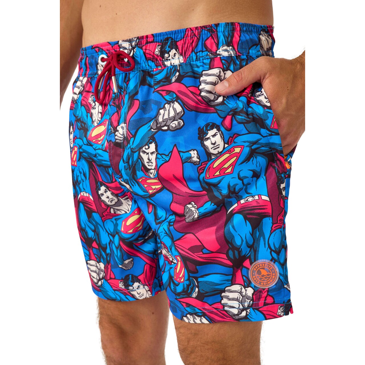 Op deze afbeelding zie je een Kostuums, van het merk Opposuits. The Man Of Steel Kostuum