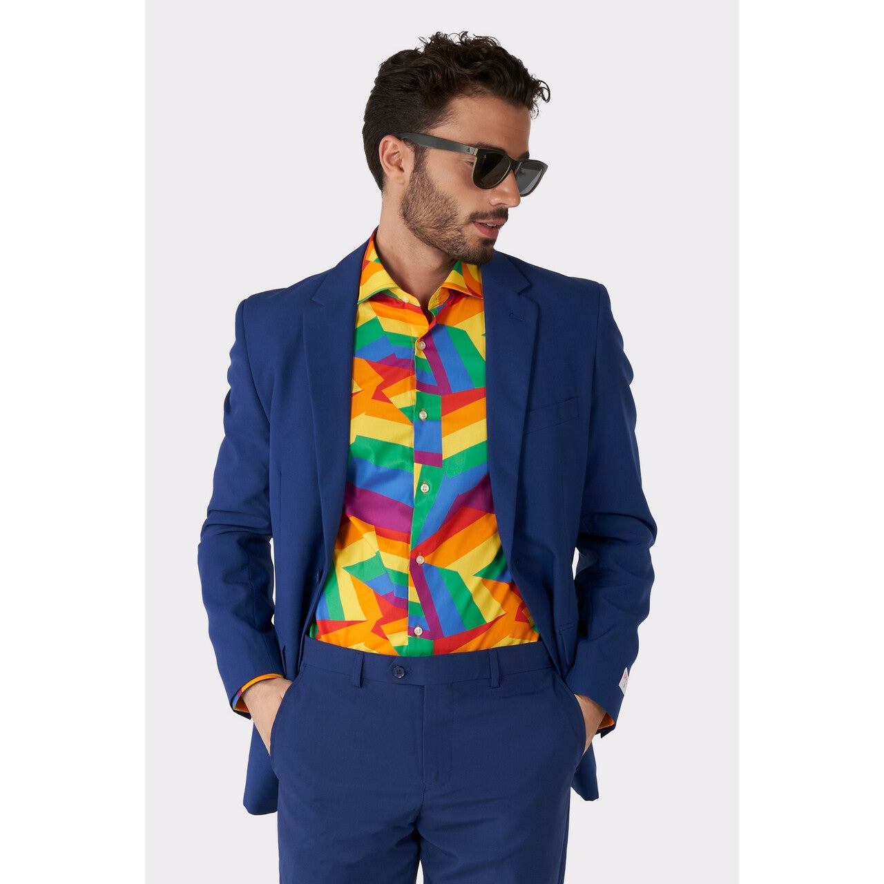 Op deze afbeelding zie je een Kostuums, van het merk Opposuits. Over The Zig Zag Rainbow Festival Blouse Man