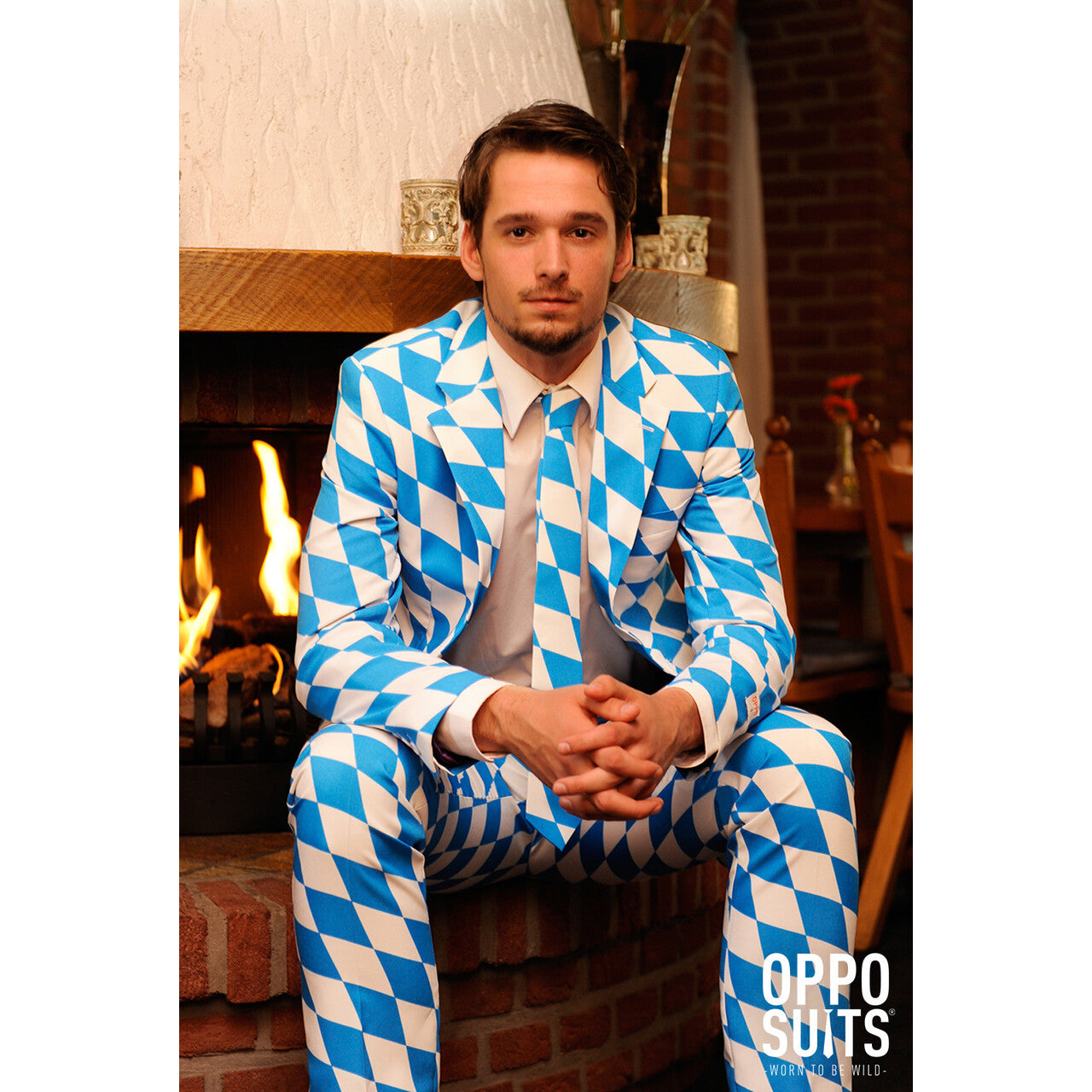 Op deze afbeelding zie je een Kostuums, van het merk Opposuits. The Bavarian Harlequino Opposuit Kostuum Man