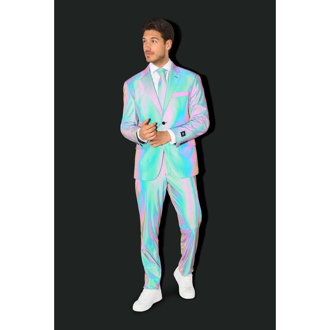 Op deze afbeelding zie je een Kostuums, van het merk Opposuits. Reflective Perfective Man Kostuum