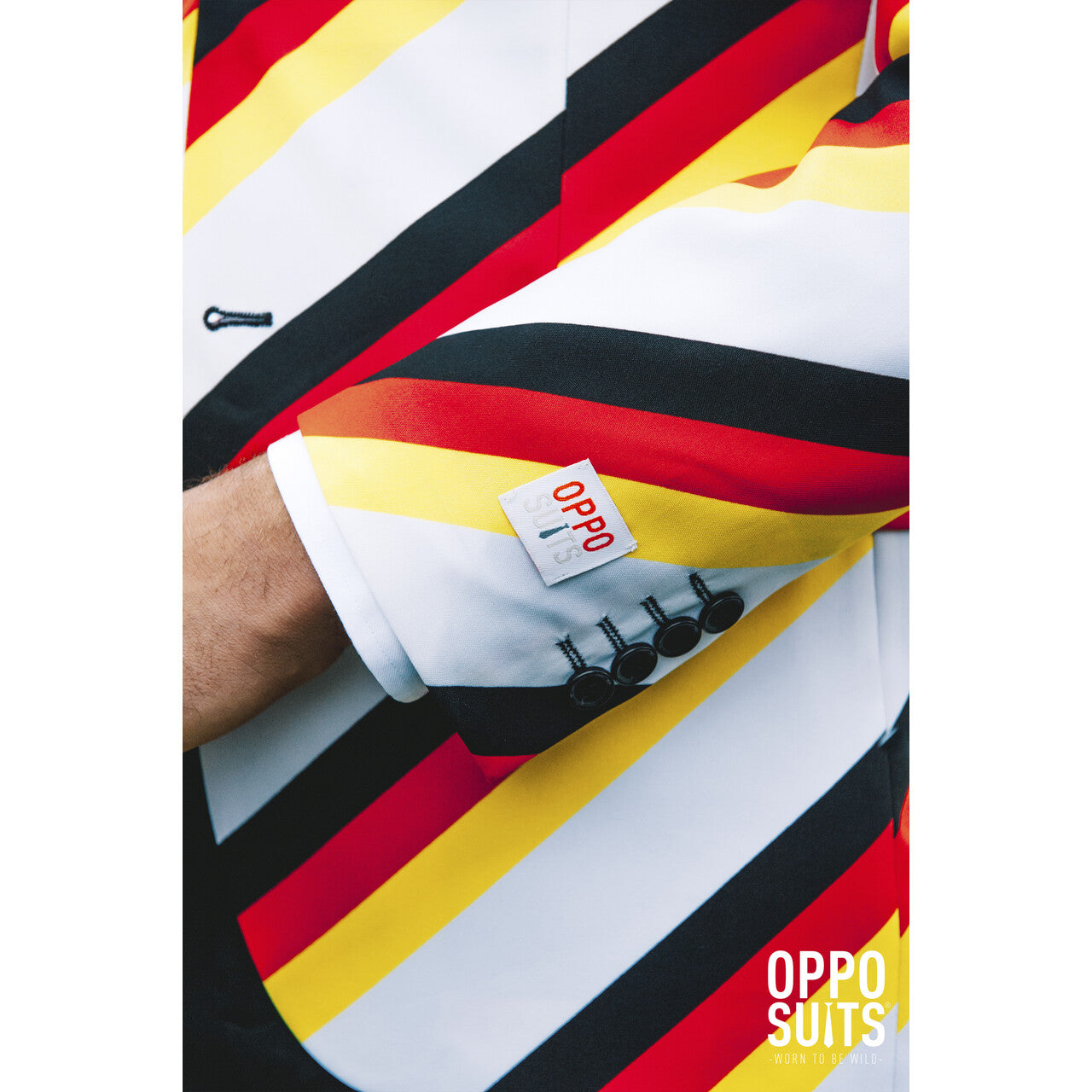 Op deze afbeelding zie je een Kostuums, van het merk Opposuits. Duitse Der Germinator Opposuit Man Kostuum