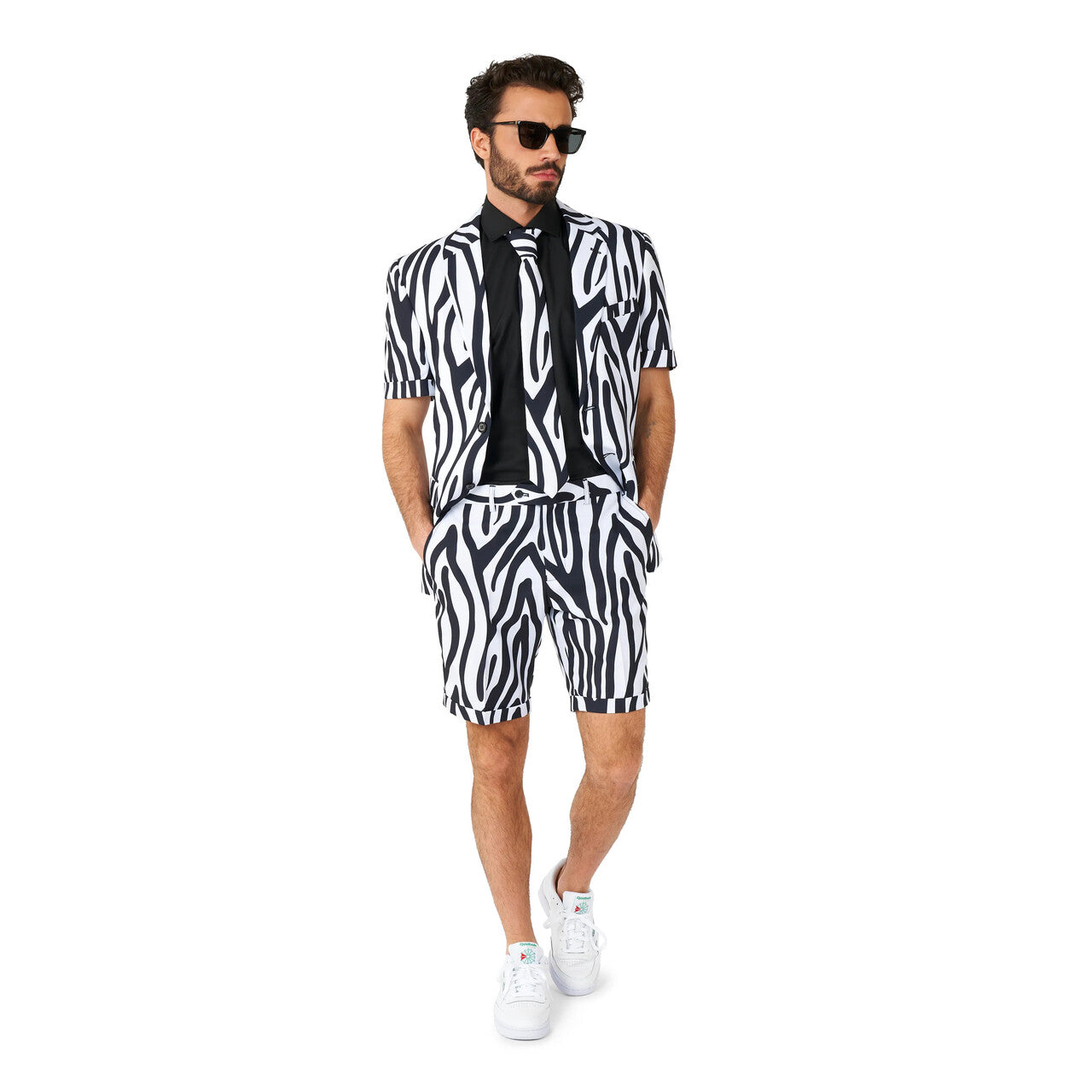 Op deze afbeelding zie je een Kostuums, van het merk Opposuits. Summer Zazzy Zebra Stripes Man Kostuum