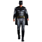 Op deze afbeelding zie je een Kostuums, van het merk Rubies. Batman Superstrijder Van Al Het Kwaad Kostuum