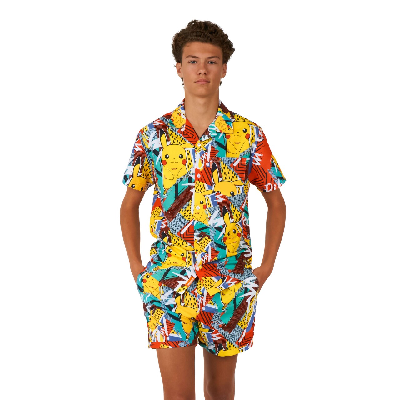 Op deze afbeelding zie je een Kostuums, van het merk Opposuits. Teen Boys Pika Pikachu™ Jongen Kostuum