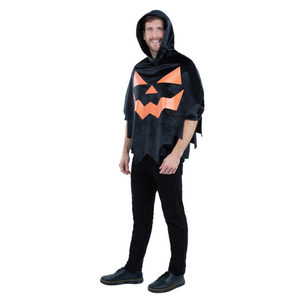 Op deze afbeelding zie je een Kostuums, van het merk Smiffy's. Zwarte Pompoen Poncho