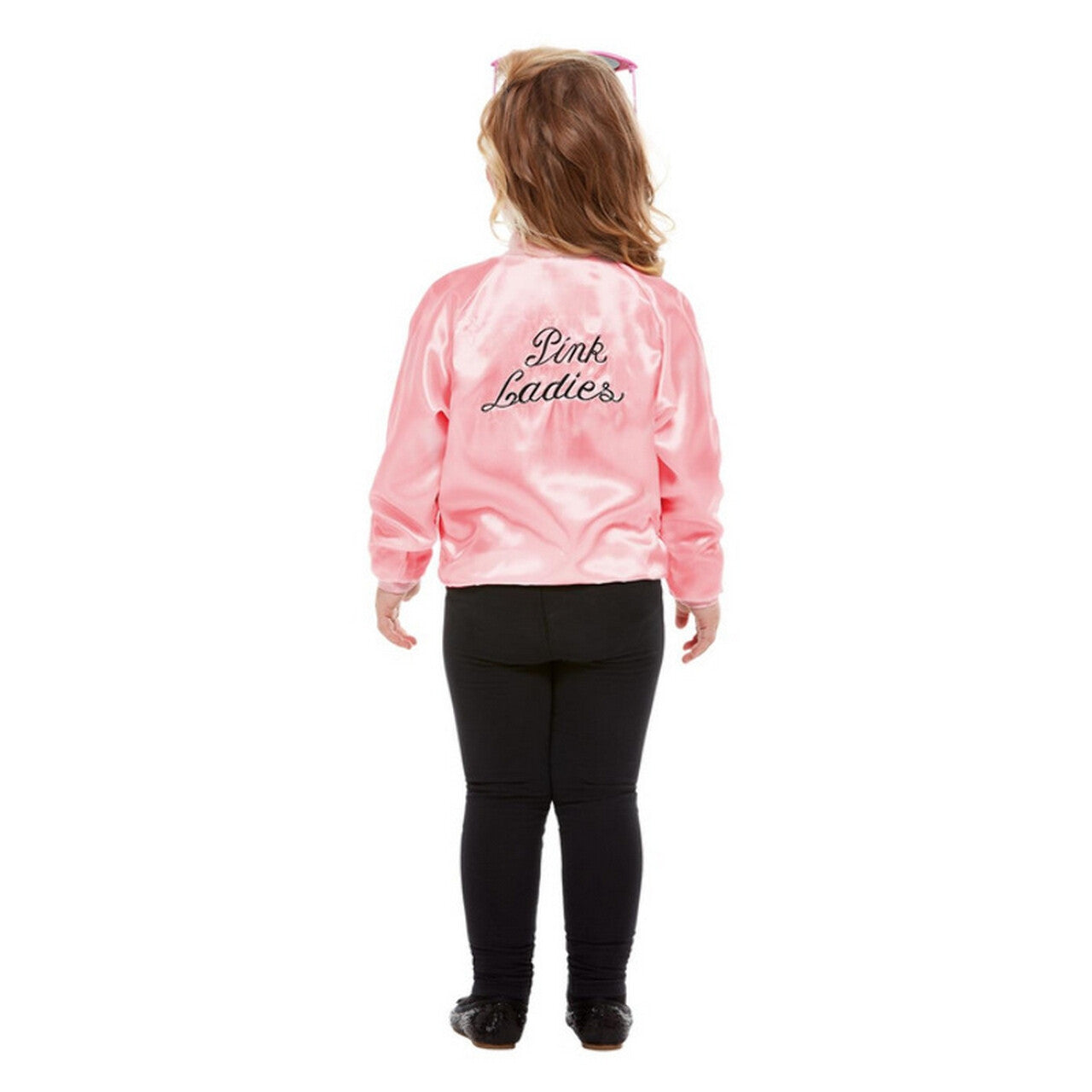 Op deze afbeelding zie je een Kostuums, van het merk Smiffy's. Grease Pink Ladies Jas Betty Meisje