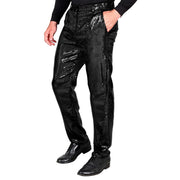 Op deze afbeelding zie je een Kostuums, van het merk Widmann. Shiney Pailletten Broek Zwart Man