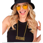 Op deze afbeelding zie je een Accessoires, van het merk Widmann. Ketting Drunk Goud 65 Cm