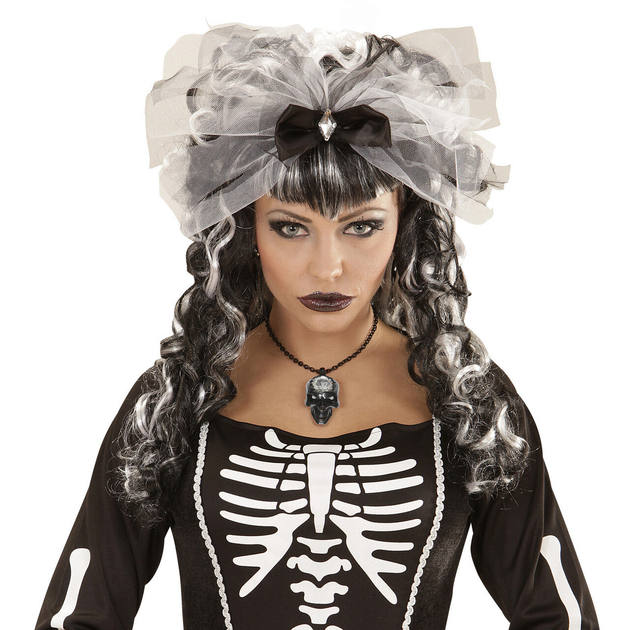 Op deze afbeelding zie je een Accessoires, van het merk Widmann. Halloween Juweel Ketting Schedel Met Kristallen Steen