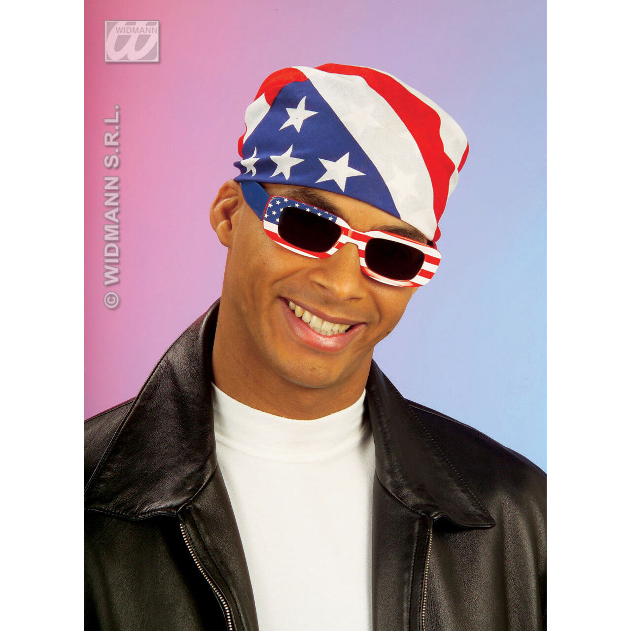 Op deze afbeelding zie je een Accessoires, van het merk Widmann. Bandana USA
