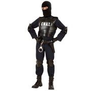 Op deze afbeelding zie je een Kostuums, van het merk Widmann. Officieel Zwart S.w.a.t. Officier M.e.jongen Kostuum