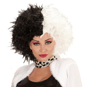 Op deze afbeelding zie je een Accessoires, van het merk Widmann. Cruella Pruik, Zwart En Wit