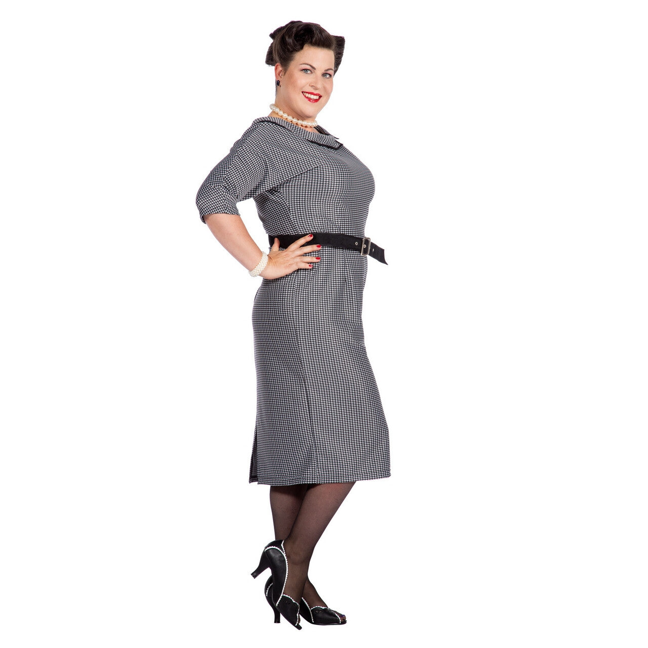 Op deze afbeelding zie je een Kostuums, van het merk Wilbers. Rockabilly 50s Jackie Kenjedie Vrouw Kostuum