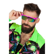 Op deze afbeelding zie je een Accessoires, van het merk Wilbers. Roze Jaren 80 De Leukste Skileraar Zonnebril