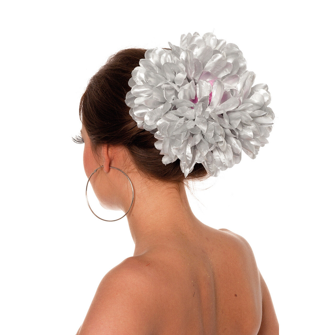 Op deze afbeelding zie je een Accessoires, van het merk Wilbers. Haarclip Bloem Zilver Groot